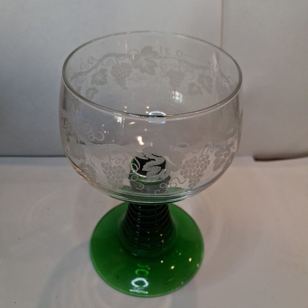 Single Retro Luminarc Green  Beehive Stem Small Wine/Hock Glass Height 13.75 cm